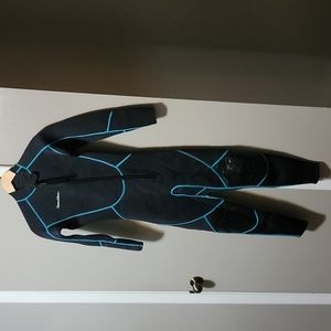 Woman's Seaskin wet suit/ Size small